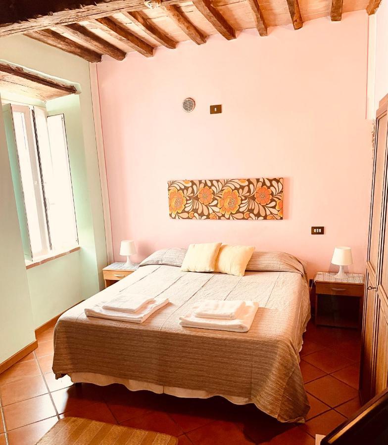 In Castello Hotel Gallicano Bagian luar foto