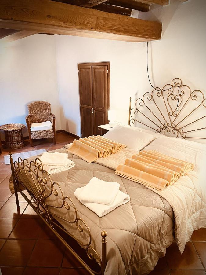In Castello Hotel Gallicano Bagian luar foto
